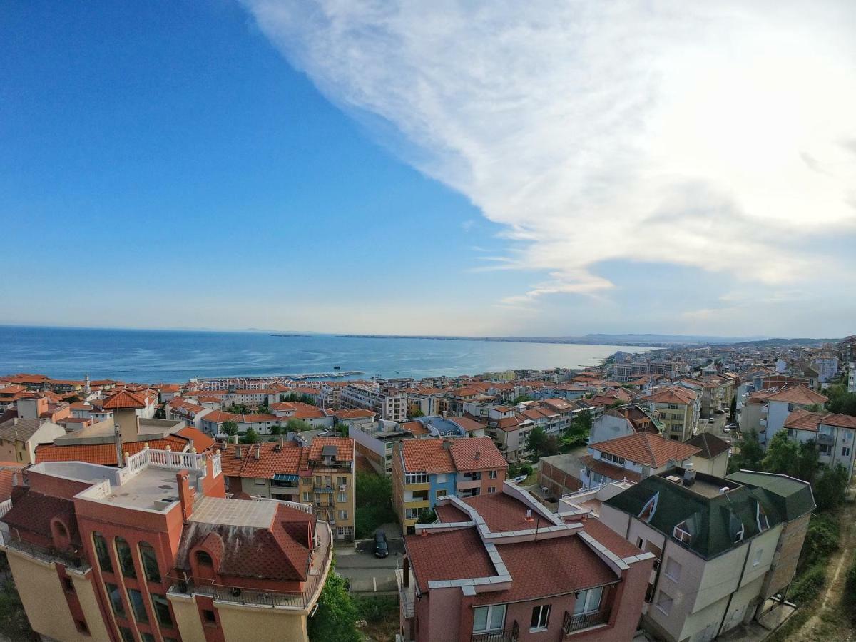 Apartment In St. Vlas With Terrace Sveti Vlas Esterno foto