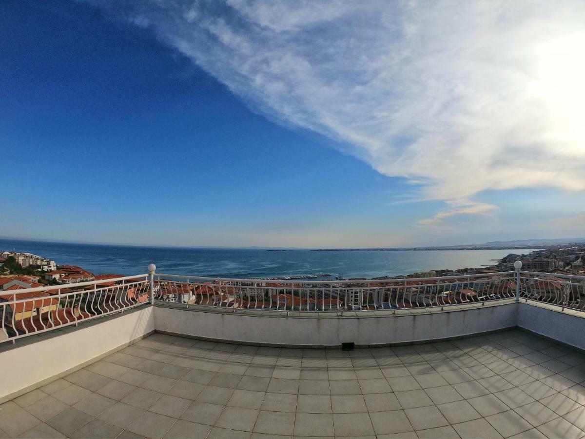 Apartment In St. Vlas With Terrace Sveti Vlas Esterno foto