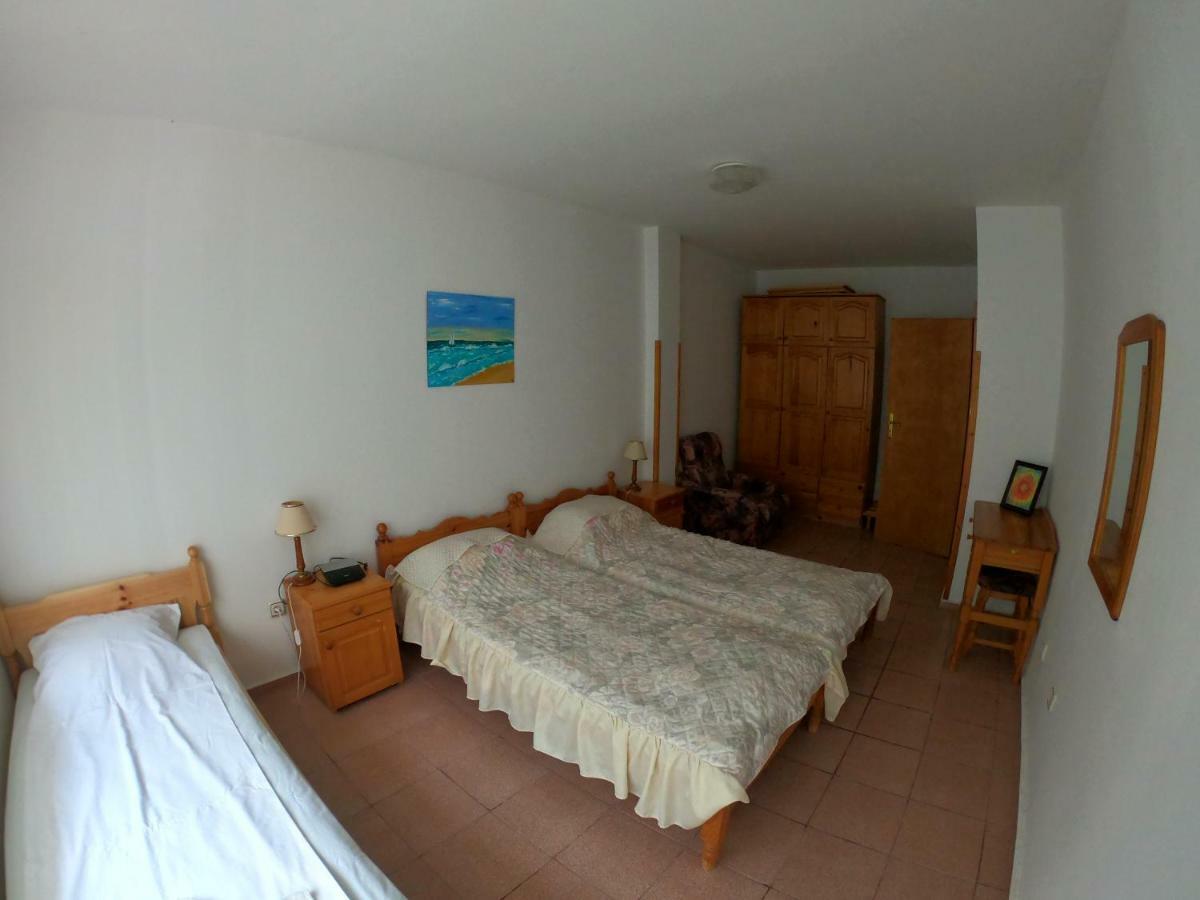 Apartment In St. Vlas With Terrace Sveti Vlas Esterno foto
